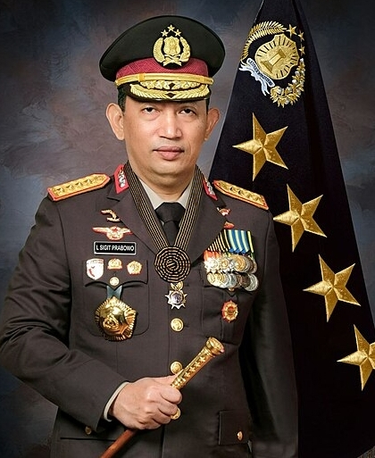 Kapolri Jenderal Listyo Sigit Prabowo  Perintah Jajaran Kepolisian Tertibkan Debt Collectot